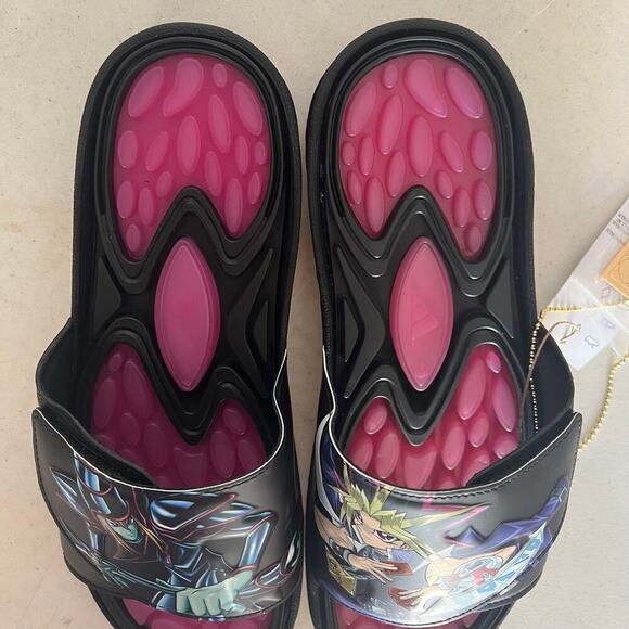Yu-Gi-Oh! Adidas, Reptossage Slide Dark Magician-HQ4274 Size US 11.5 - NWT - Picture 14 of 14